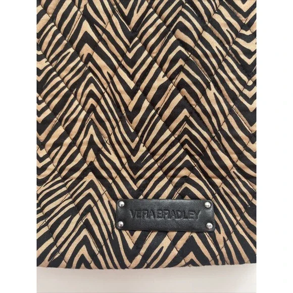 Vera Bradley Leather And Quilted‎ Print Shoulder Bag - Picture 3 of 7